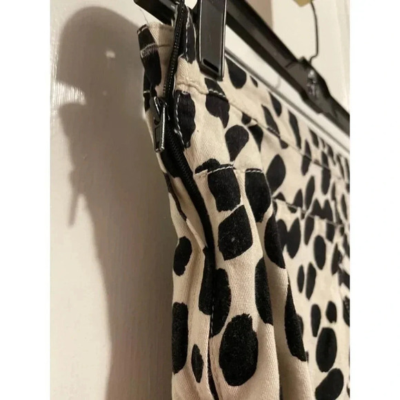 H&M Women’s size 4 Dalmatian Pants - Picture 6 of 6